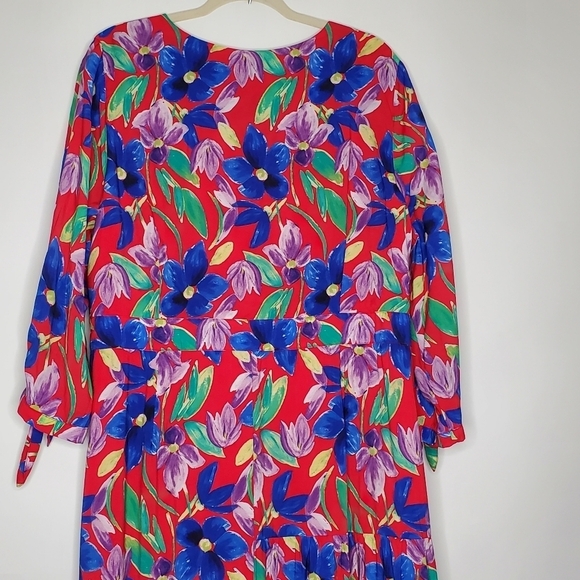 Skies Are Blue Floral Wrap Dress Size 2X Maxi Tiered Tie Sleeve Colorful Party - Picture 5 of 16